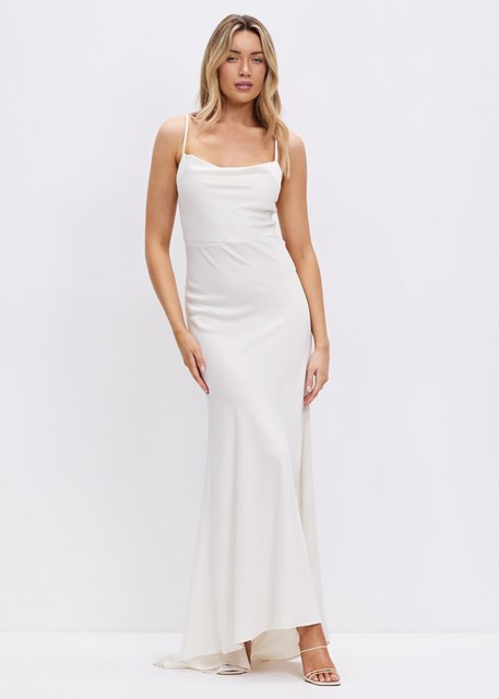 Saténové šaty na ramínka