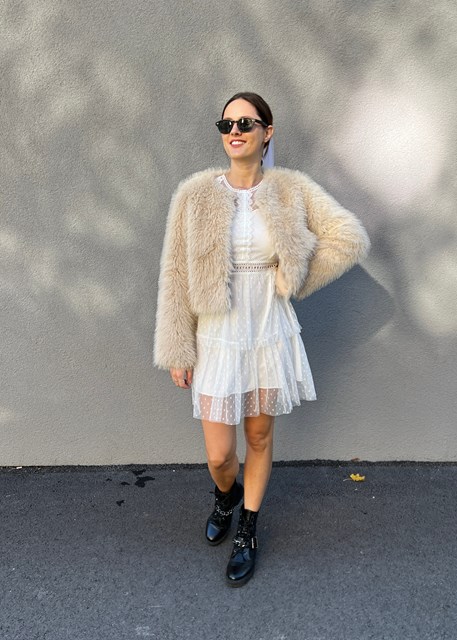 Heboučký svatební kožíšek